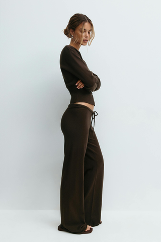Inaya – Sculpted Knit Set